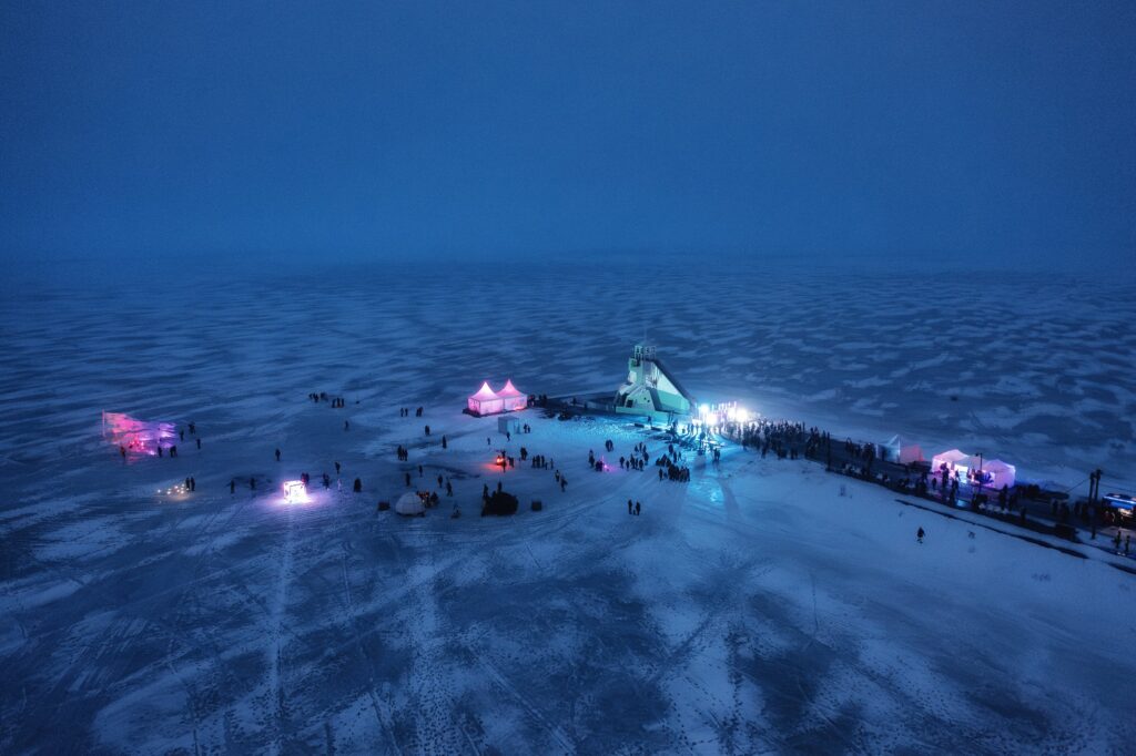 Frozwen people on elektronisen musiikin festivaali oulun nallikarissa