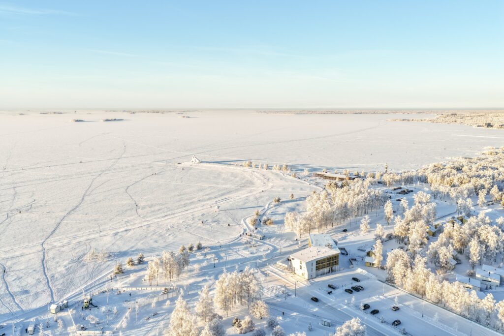 Winter on the frozen sea in Oulu, Nallikari